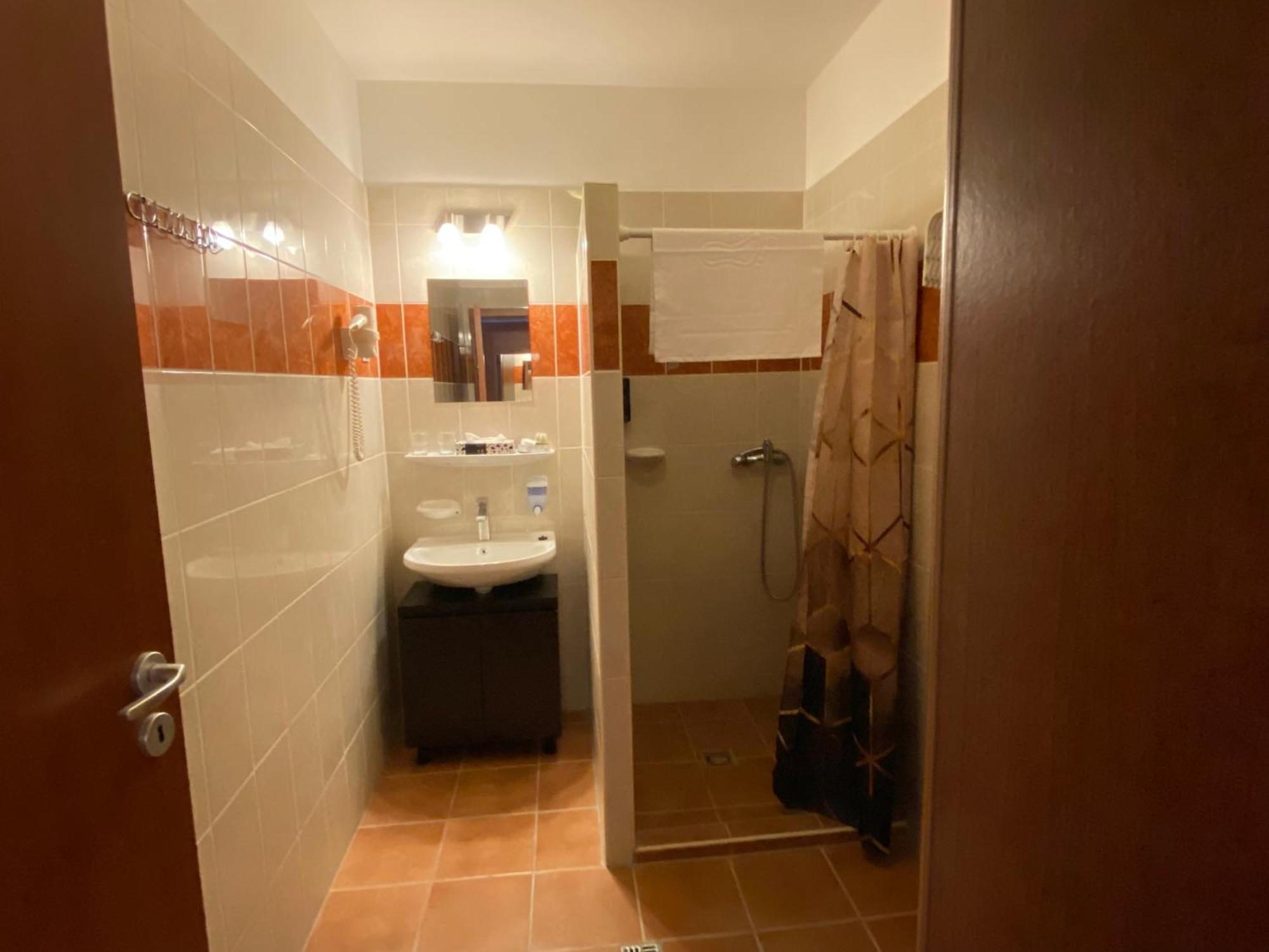 Ligetalja Termal Hotel Peneszlek Exteriér fotografie