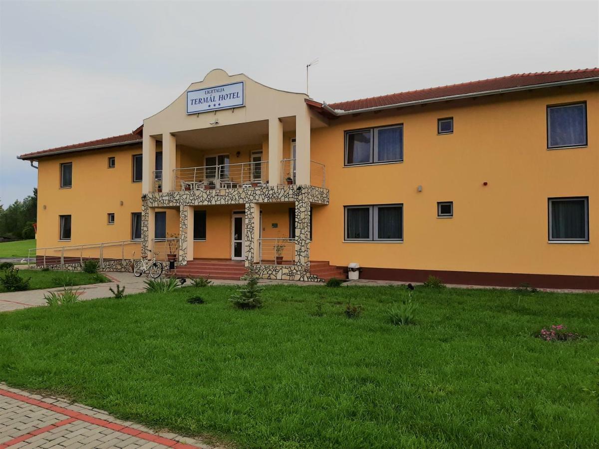 Ligetalja Termal Hotel Peneszlek Exteriér fotografie